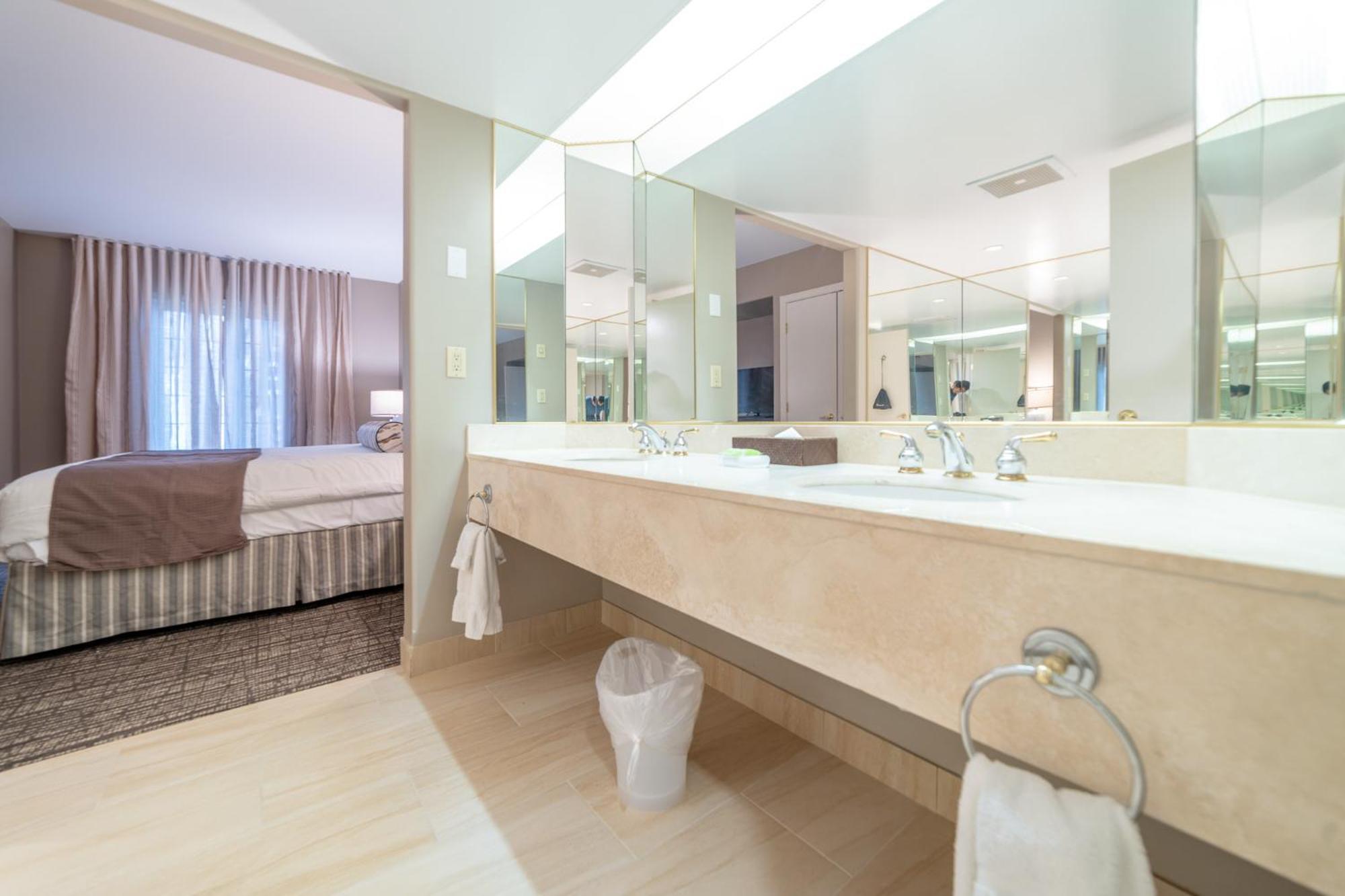 Horseshoe Valley Suites - The Azure Shanty Bay Ngoại thất bức ảnh